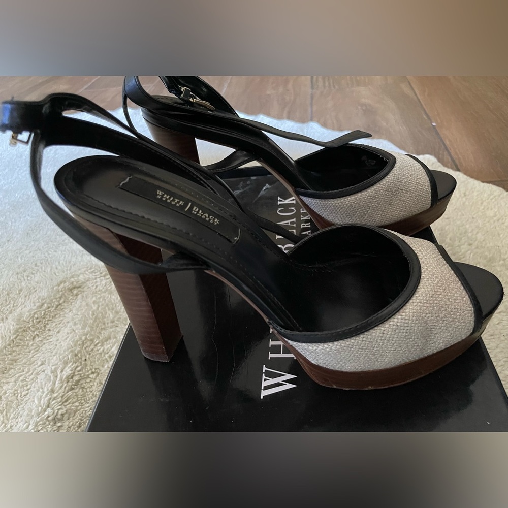 Size 8 White House Black Market Celina High Heels